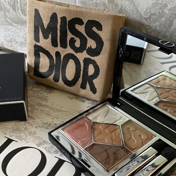 Miss Dior Limited Edition Eyeshdow Fall 2025 - Picture 1 of 9